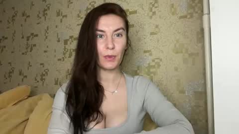 Snapshot of katalinaqe chatting on May 2026 04:41:01 AM KatalinaQE online show from May 2026 04:41:01 AM
