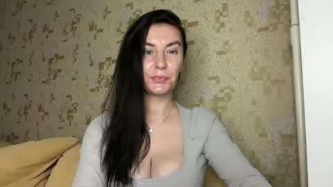 Snapshot of katalinaqe chatting on May 2026 04:50:01 AM KatalinaQE online show from May 2026 04:50:01 AM