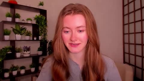 Snapshot of kate_cuddle chatting on October 2025 02:31:01 AM Kate online show from October 2025 02:31:01 AM