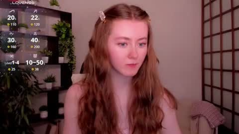 Snapshot of kate_cuddle chatting on June 2026 03:25:01 AM Kate online show from June 2026 03:25:01 AM
