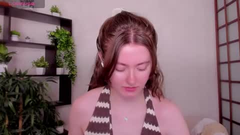 Snapshot of kate_cuddle chatting on July 2026 02:49:02 AM Kate online show from July 2026 02:49:02 AM