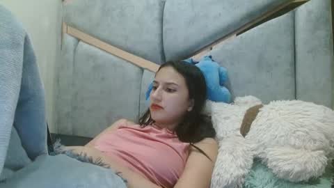 Snapshot of kate_davies chatting on February 2025 11:13:02 PM kate online show from February 2025 11:13:02 PM