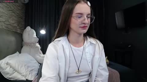 Snapshot of kate_jonson chatting on July 2026 07:34:02 AM .Be kind and gentle with me and I will do my best for you. online show from July 2026 07:34:02 AM