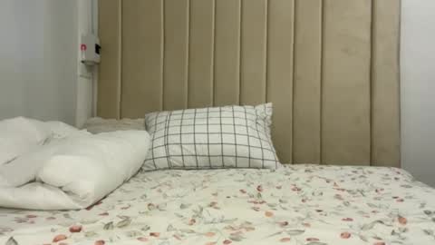 Trixie 31 online show from March 2026 02:26:01 AM