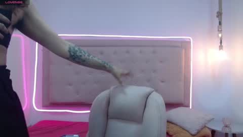 Snapshot of kate_pickman chatting on January 2025 02:50:02 AM kate online show from January 2025 02:50:02 AM