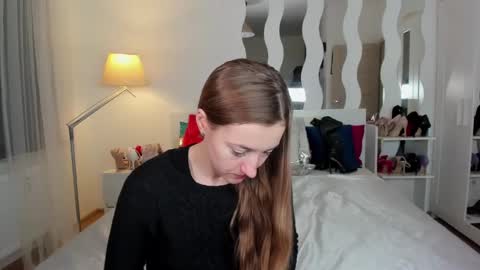 kate_redgar online show from February 2025 10:18:02 AM