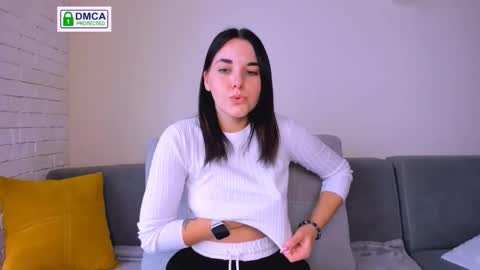 KATE online show from September 2025 04:58:01 AM