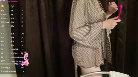 Kate online show from October 2025 11:37:02 PM