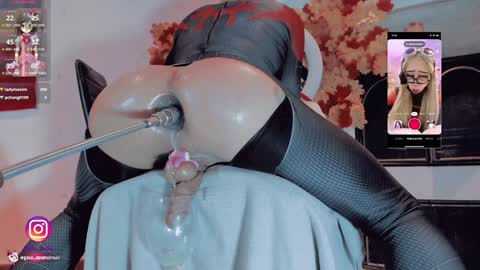 Snapshot of kate_yoshy chatting on January 2025 04:14:02 AM kate the pink girl online show from January 2025 04:14:02 AM