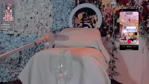 Snapshot of kate_yoshy chatting on February 2025 06:17:02 AM kate the pink girl online show from February 2025 06:17:02 AM