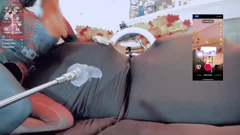 Snapshot of kate_yoshy chatting on March 2025 12:29:02 AM kate the pink girl online show from March 2025 12:29:02 AM