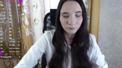 Snapshot of katecrash chatting on March 2025 10:37:01 AM YourKate online show from March 2025 10:37:01 AM