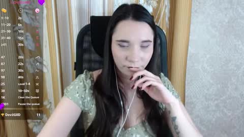 Snapshot of katecrash chatting on March 2025 01:45:01 PM YourKate online show from March 2025 01:45:01 PM