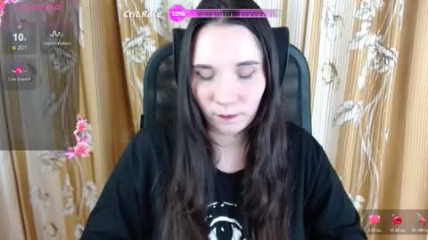 Snapshot of katecrash chatting on November 2025 02:08:02 PM YourKate online show from November 2025 02:08:02 PM