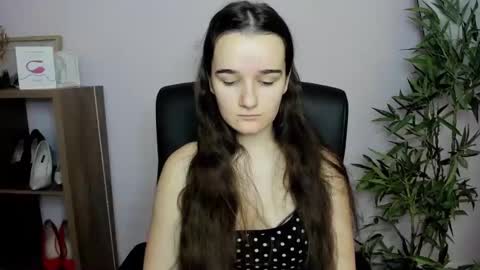 Snapshot of katedesire chatting on December 2024 07:47:02 AM Kate online show from December 2024 07:47:02 AM