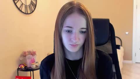 Snapshot of katekayer chatting on October 2025 09:54:01 AM katekayer online show from October 2025 09:54:01 AM