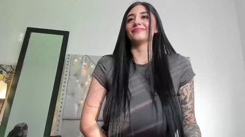 love meeee online show from March 2026 09:53:01 PM