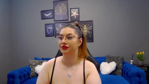 Kate online show from January 2025 10:22:01 PM