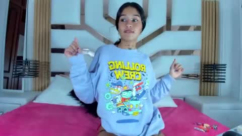 Snapshot of kathaleiaross chatting on December 2024 04:47:01 AM kataleia online show from December 2024 04:47:01 AM