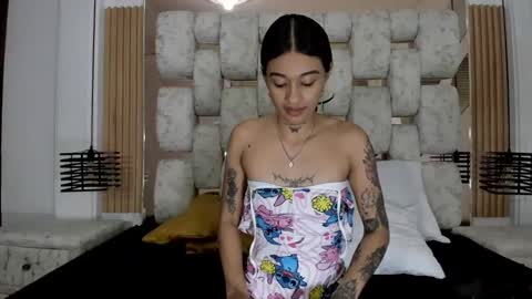 Snapshot of kathaleiaross chatting on February 2025 07:34:02 AM kataleia online show from February 2025 07:34:02 AM