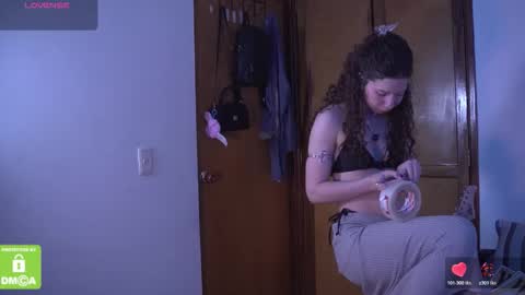 Katerine online show from November 2025 10:21:02 PM