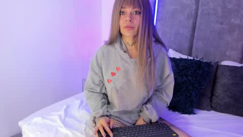 Snapshot of kathegomez_ chatting on January 2025 03:13:01 PM KatheGomez online show from January 2025 03:13:01 PM