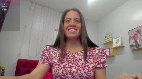 Paola online show from December 2024 12:43:02 PM