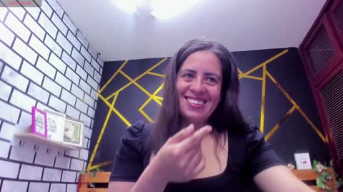 Paola online show from January 2025 12:35:01 PM