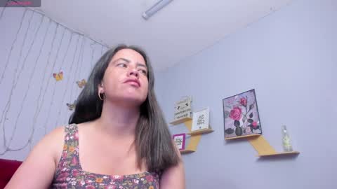 Paola online show from January 2025 01:24:02 PM
