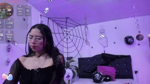 Kathy  online show from November 2025 07:35:01 PM