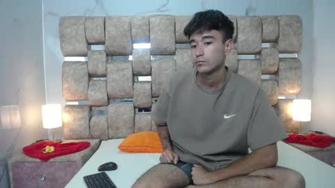 Snapshot of kathyaiden chatting on July 2026 02:32:02 PM Kaht y Aiden online show from July 2026 02:32:02 PM