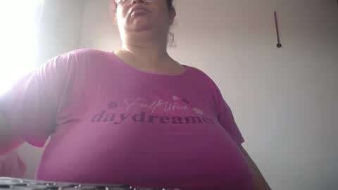 Snapshot of kathybigboobsbbw_ chatting on December 2024 05:53:02 PM kathybigboobsbbw_ online show from December 2024 05:53:02 PM