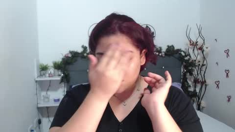 kathygonzalez_ online show from December 2024 11:17:01 AM