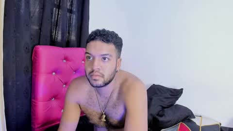 katalina y Daniel online show from January 2025 10:24:01 PM