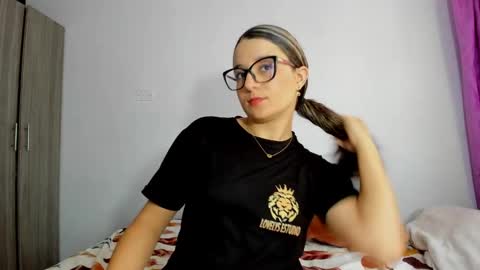 Khaterine online show from January 2025 12:37:01 PM