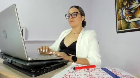 Khaterine online show from February 2025 03:29:01 PM