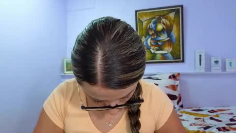 Khaterine online show from October 2025 11:49:02 AM