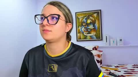 Khaterine online show from October 2025 11:55:01 PM