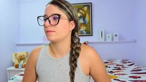 Khaterine online show from October 2025 12:01:02 PM