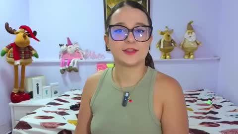 Khaterine online show from November 2025 11:54:02 AM