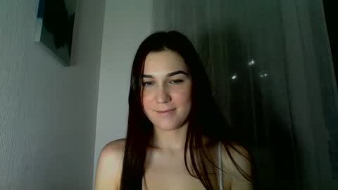 katie_foxi online show from November 2025 04:49:01 PM