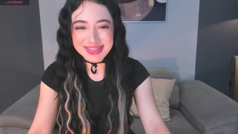 katieangel1 online show from October 2025 11:42:02 AM
