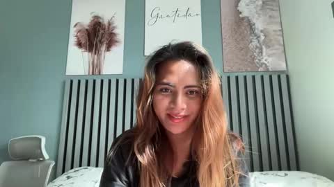 katiefrox  online show from November 2025 12:24:02 AM