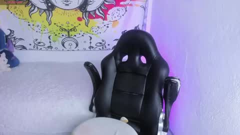 Kati  online show from April 2026 05:20:02 PM