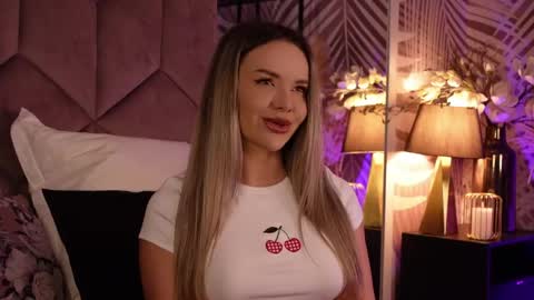 KatJolie online show from May 2026 07:20:01 PM