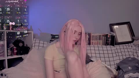 katkittykate online show from December 2025 03:54:02 PM