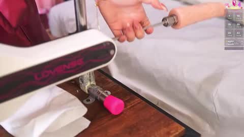 K A T L Y N  online show from October 2025 05:03:02 PM