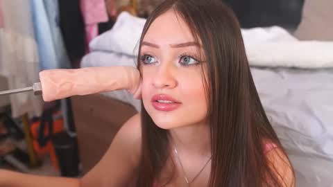 K A T L Y N  online show from November 2025 06:48:02 PM