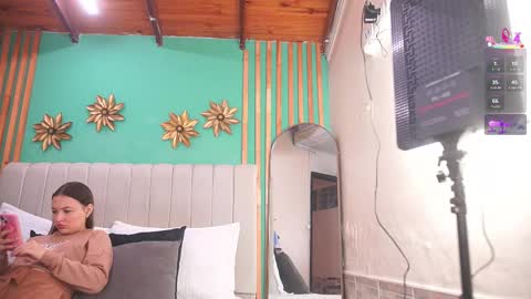 K A T L Y N  online show from December 2025 07:30:02 PM