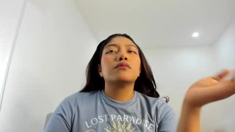 Follow me on instagram and twitter as correaktnees online show from October 2025 06:45:02 AM